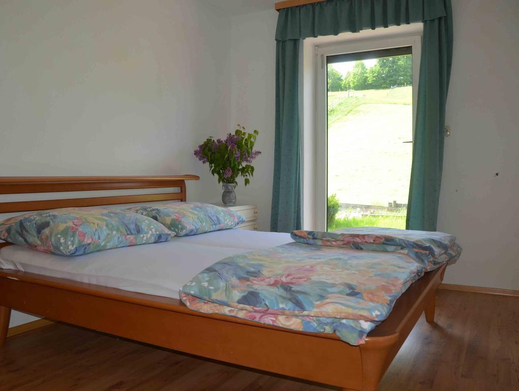 Ferienhaus Mitterbauer Oberhofen am Irrsee Bilik gambar
