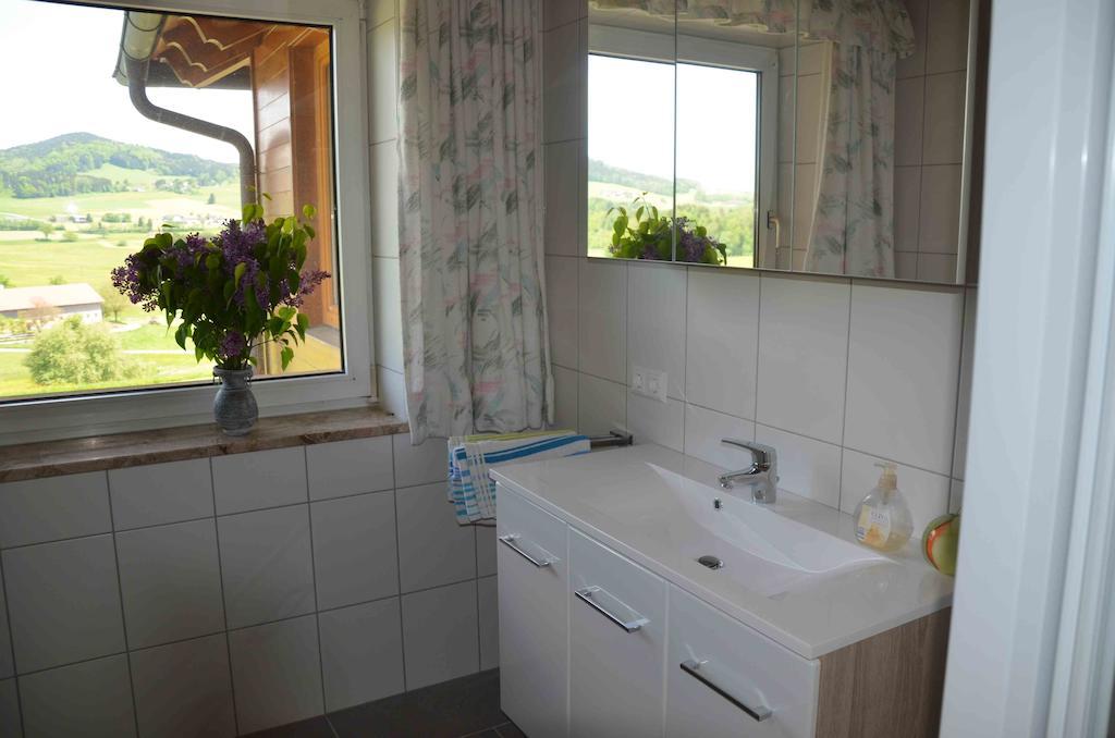 Ferienhaus Mitterbauer Oberhofen am Irrsee Bilik gambar